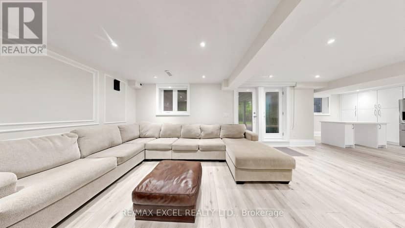 2B Trinity Crescent — photo 37 of 40
