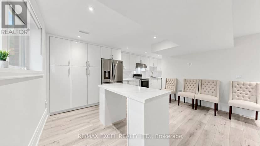 2B Trinity Crescent — photo 39 of 40