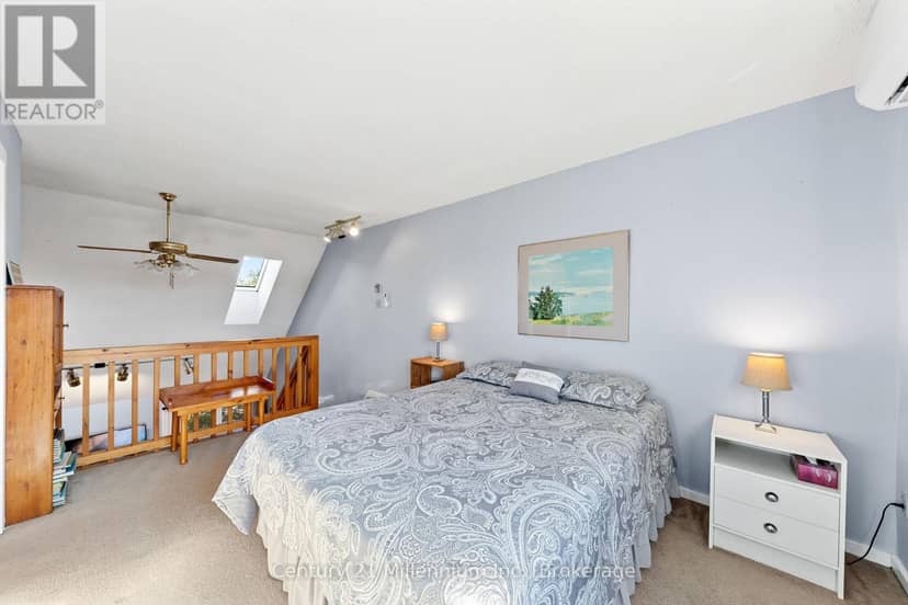 7 - 467 Oxbow Crescent — photo 18 of 36