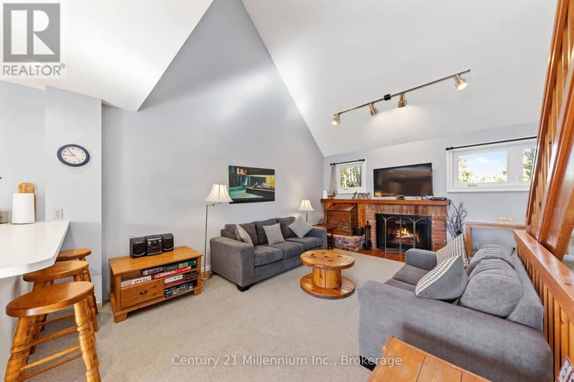 7 - 467 Oxbow Crescent — photo 7 of 36