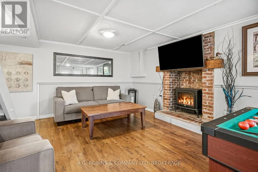 10448 Lakeshore Road — photo 33 of 40