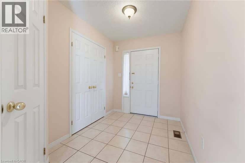 1276 SILVAN FOREST Drive Unit# 29, Burlington, photo 5