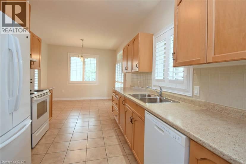 19 STICKLAND Lane — photo 18 of 40