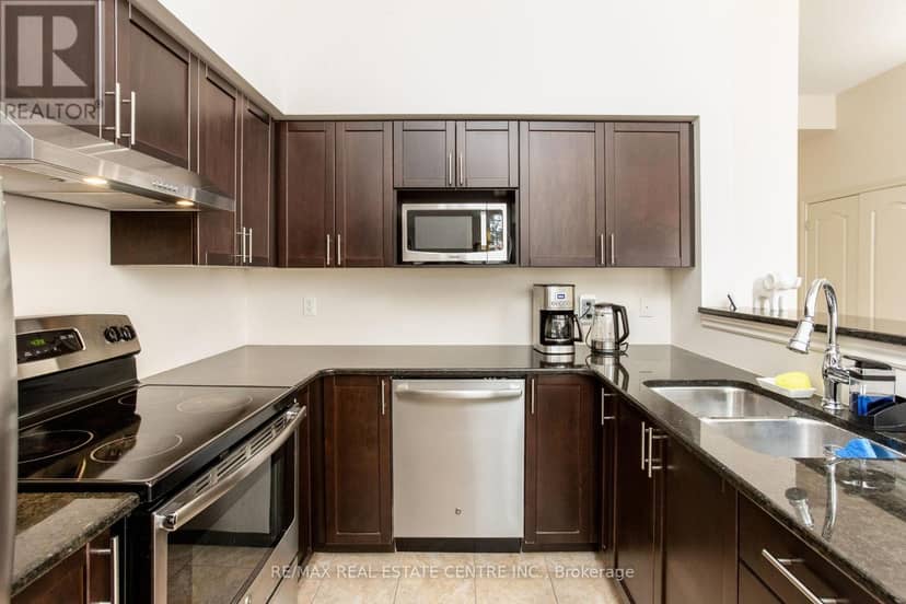 412 - 1460 Main Street E — photo 14 of 34