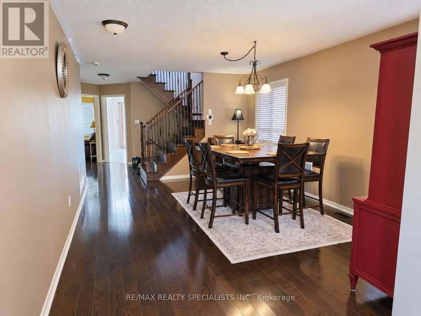 482 Grant Way — photo 2 of 27