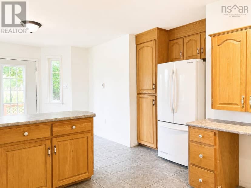 469 Brunswick Street, Yarmouth, photo 8