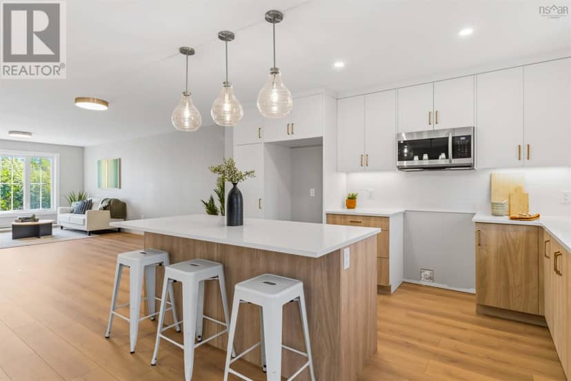 L043B 67 Lew Crescent — photo 12 of 31