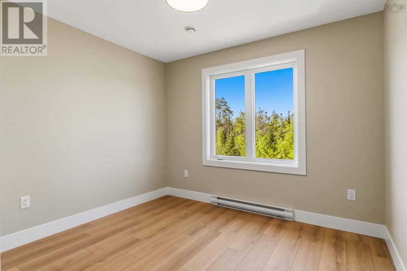 L043B 67 Lew Crescent — photo 20 of 31
