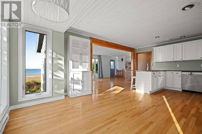 2160 East Petpeswick Road — photo 12 of 40