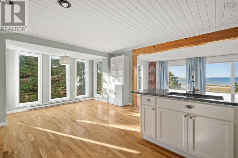 2160 East Petpeswick Road — photo 13 of 40