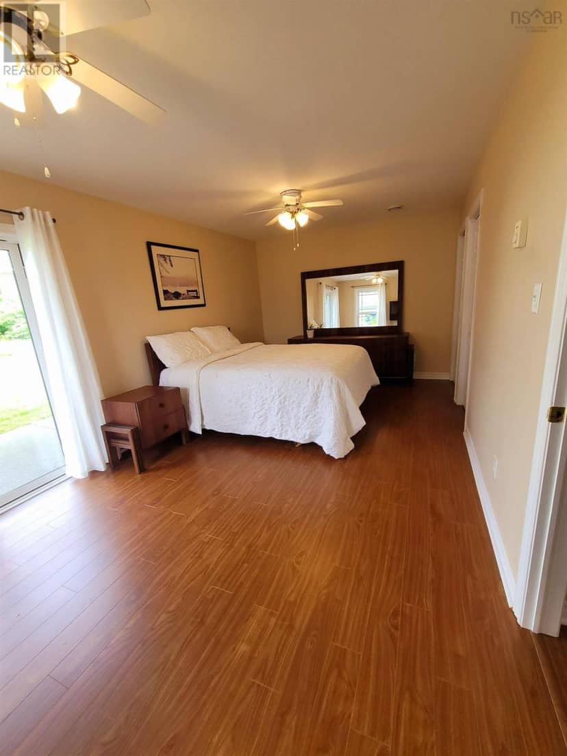 28 Pleasant Street — photo 18 of 30