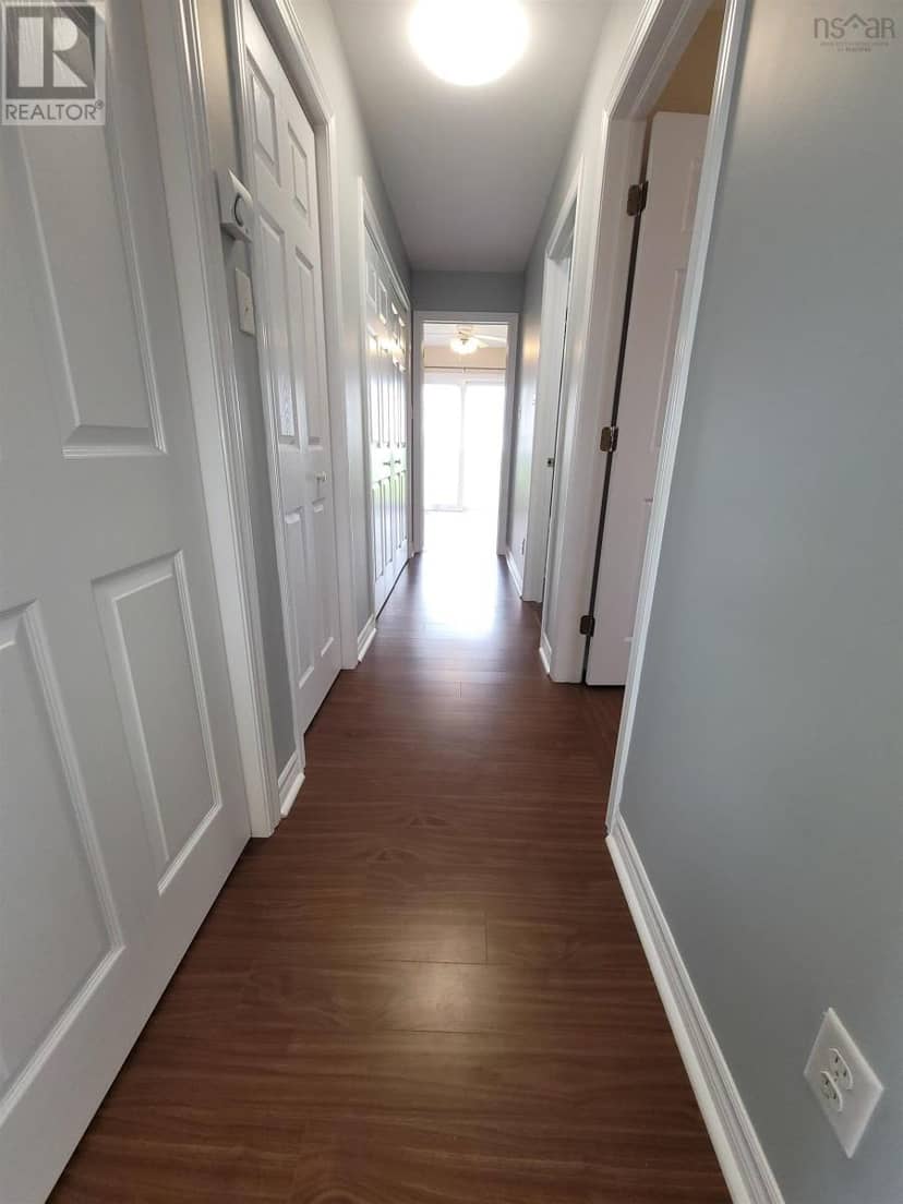 28 Pleasant Street — photo 17 of 30