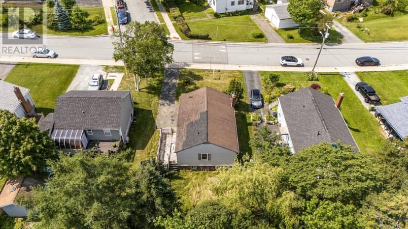 60 Thornhill Drive — photo 32 of 40