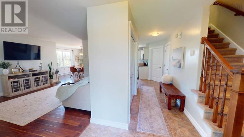 121 Greenough Drive — photo 7 of 33