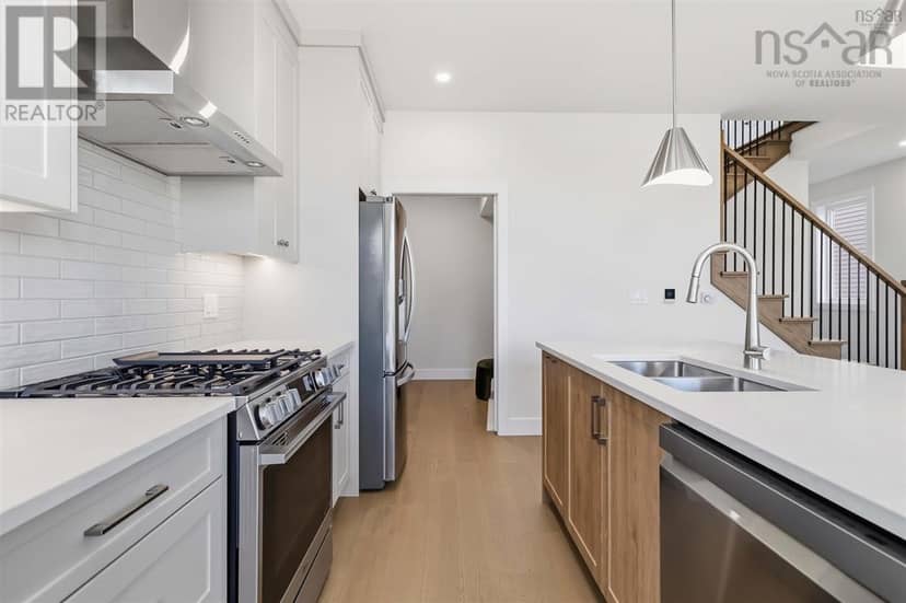 LW01 210 Lewis Drive — photo 10 of 29