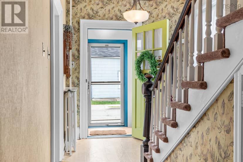 28 Arlington Place, Truro, photo 7