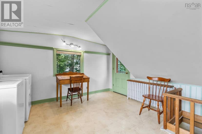 28 Arlington Place — photo 37 of 40