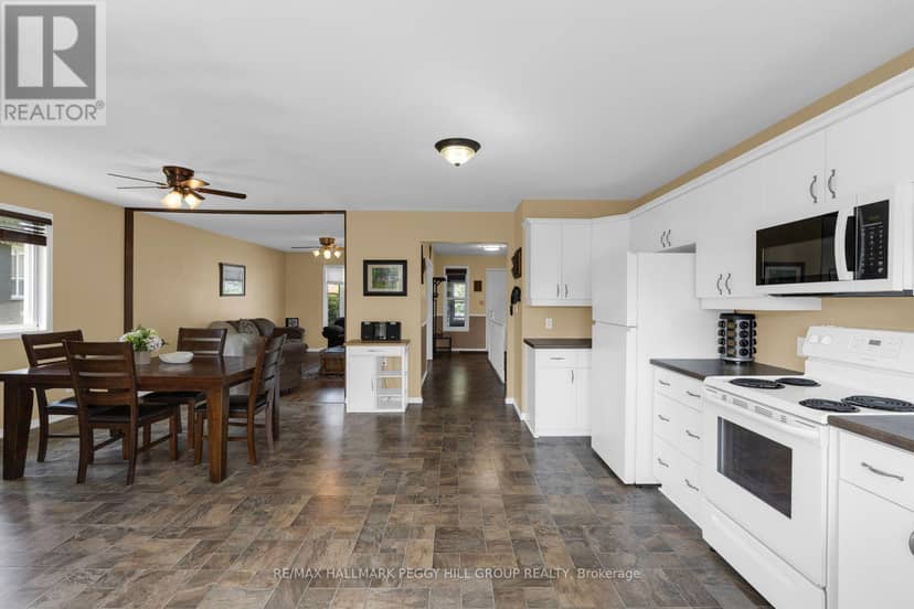 5 Allan Court, Springwater, photo 6
