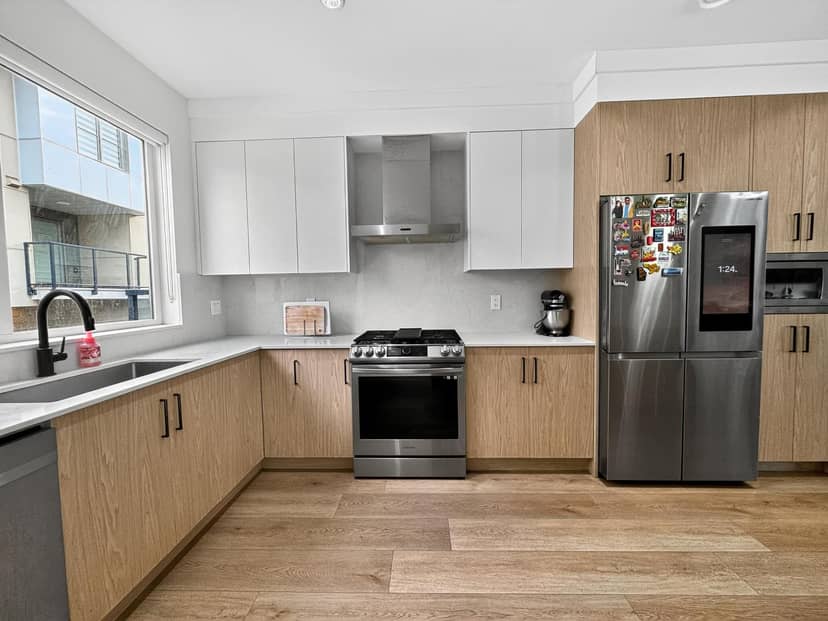 30 12585 104A AVENUE, Surrey, photo 5