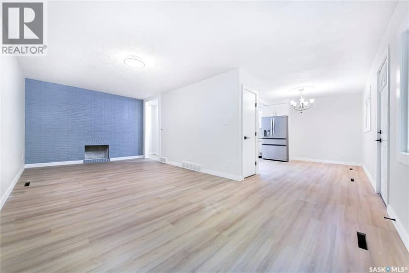 451 R Avenue S — photo 10 of 40