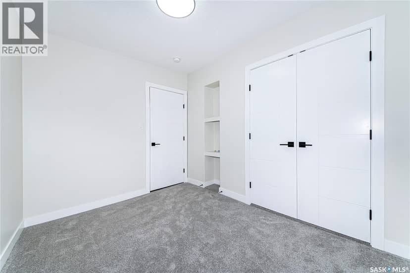 451 R Avenue S — photo 14 of 40