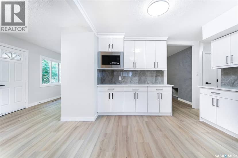 451 R Avenue S — photo 9 of 40