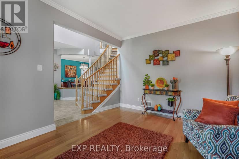 224 Topaze Crescent — photo 9 of 40