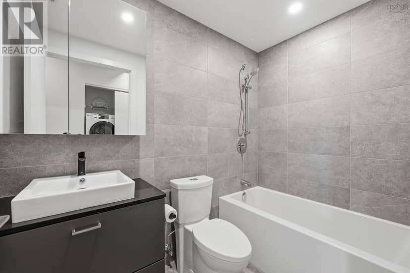 307 5511 Bilby Street — photo 16 of 30