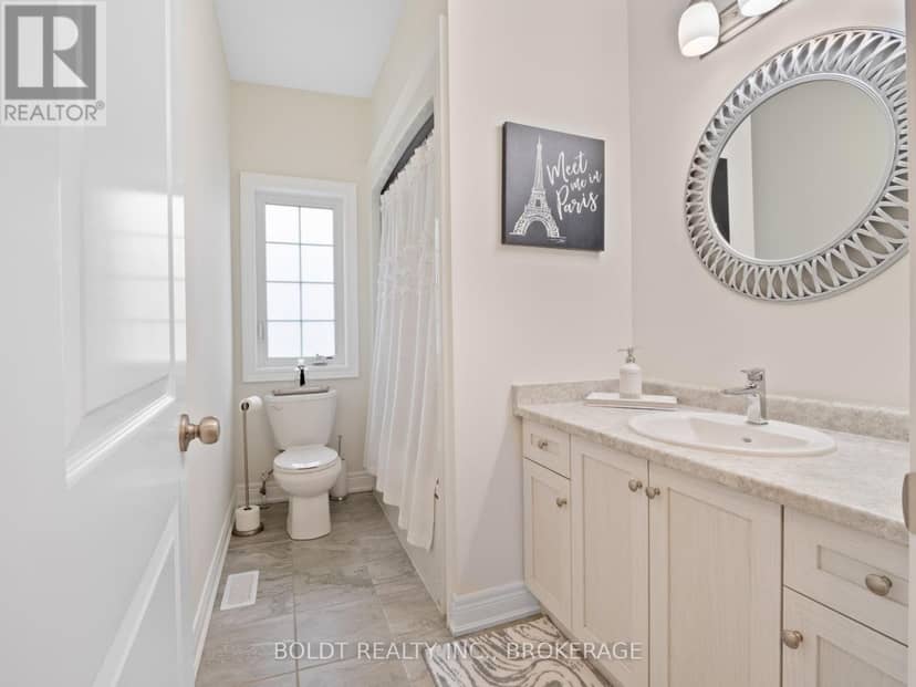 412 Hummel Crescent — photo 21 of 28