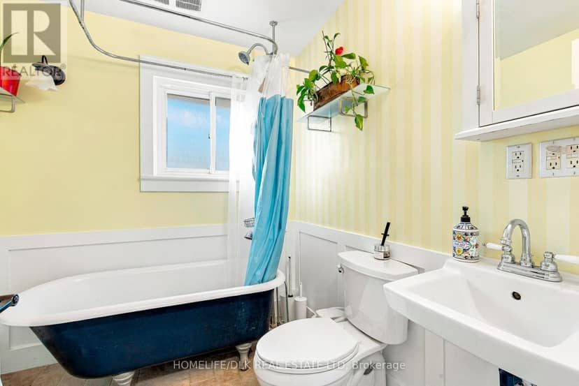 2269 Kelly's Avenue — photo 9 of 24