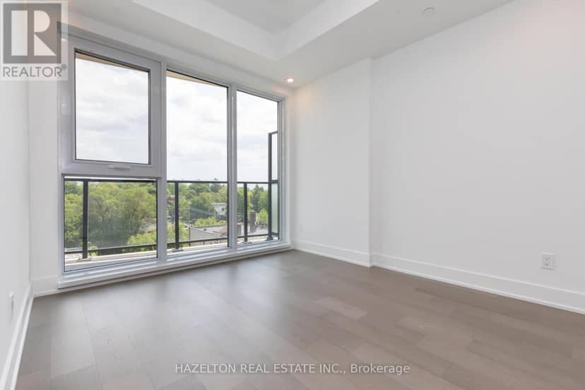 605 - 8 Manor Road W — photo 15 of 32