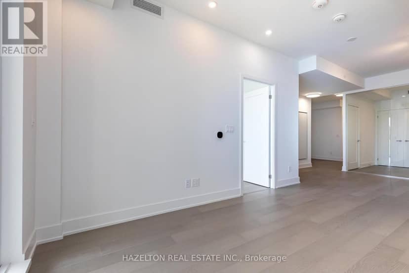 605 - 8 Manor Road W, Toronto, photo 4