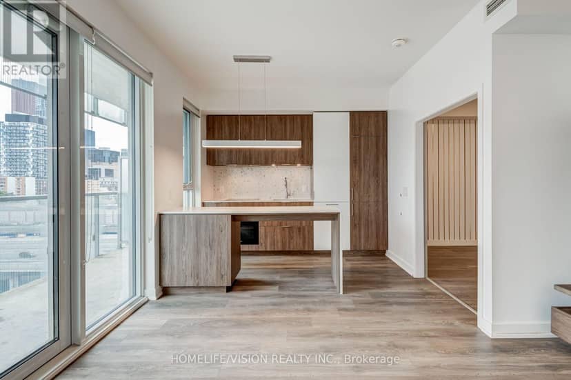807 - 15 Lower Jarvis Street — photo 10 of 40