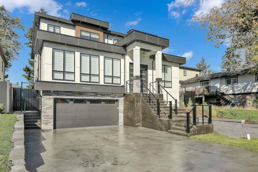 15683 107 AVENUE, Surrey, photo 2