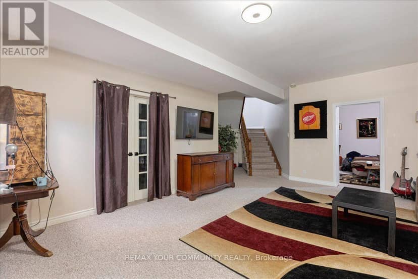 76 Riverglen Drive — photo 31 of 40