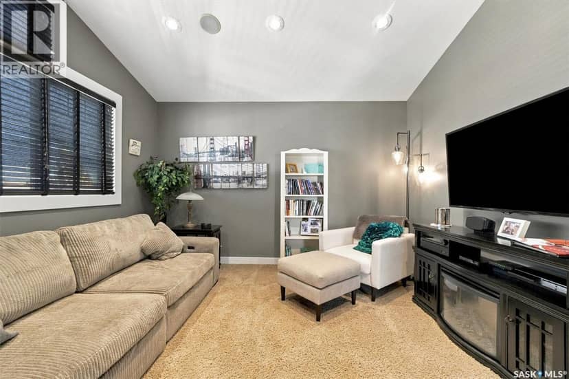 814 Rock Hill LANE — photo 33 of 40