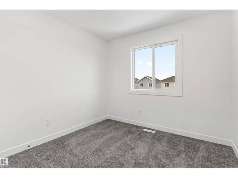 1012 14 AV NW — photo 32 of 38