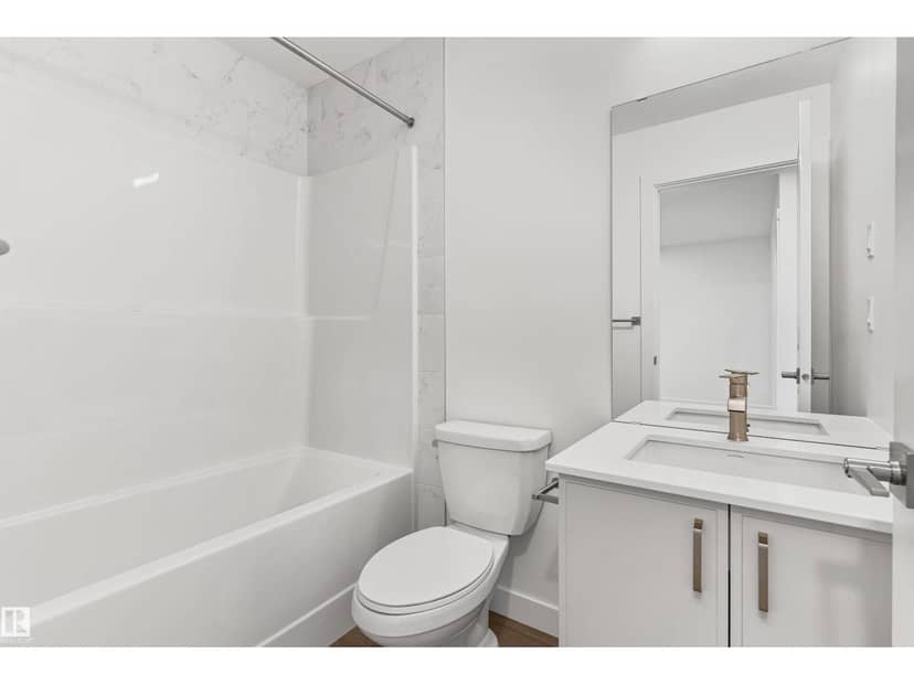 1012 14 AV NW — photo 34 of 38