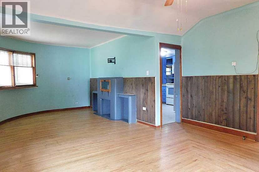 309 45 Avenue W — photo 12 of 36