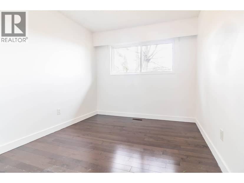 6093 6TH STREET, Burnaby, photo 5