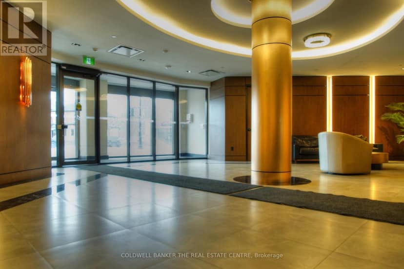 420 - 1 Hume Street — photo 2 of 30