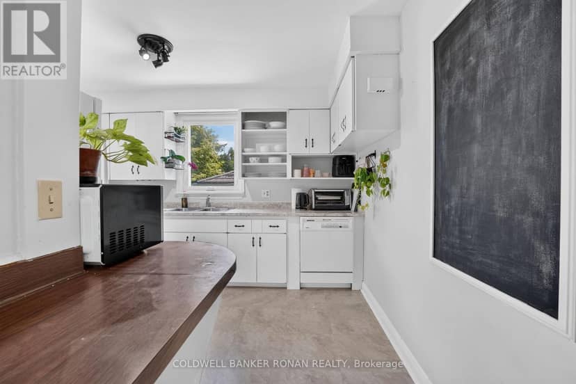 9 Vine Street — photo 18 of 40