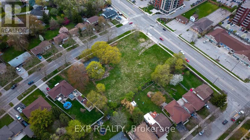 180 Commissioners Road W — photo 2 of 9