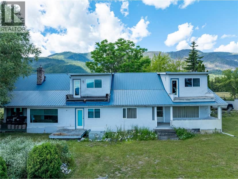 1102 Trans Canada Highway, Sorrento, photo 3