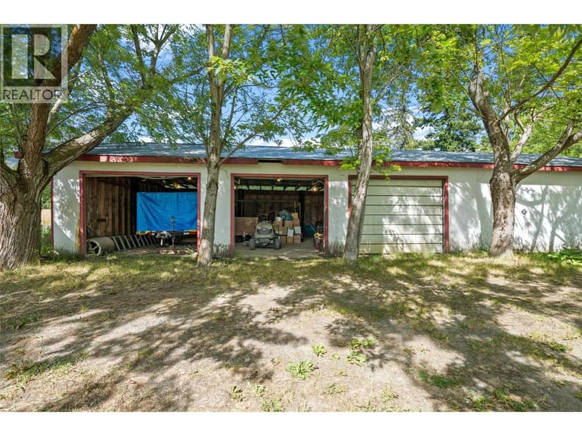 1102 Trans Canada Highway, Sorrento, photo 6