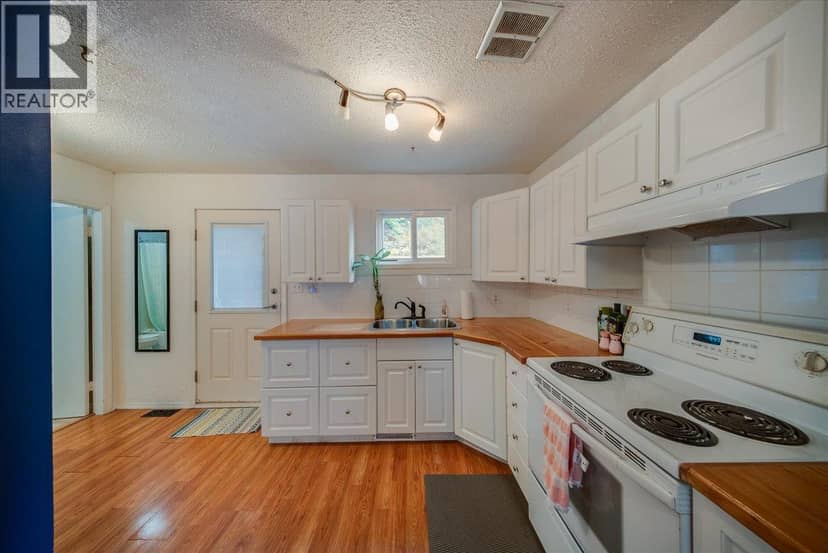 1220 Tamarac Avenue, Trail, photo 4