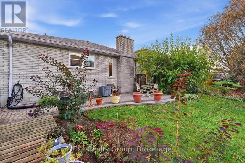 27 Dungannon Drive — photo 33 of 39