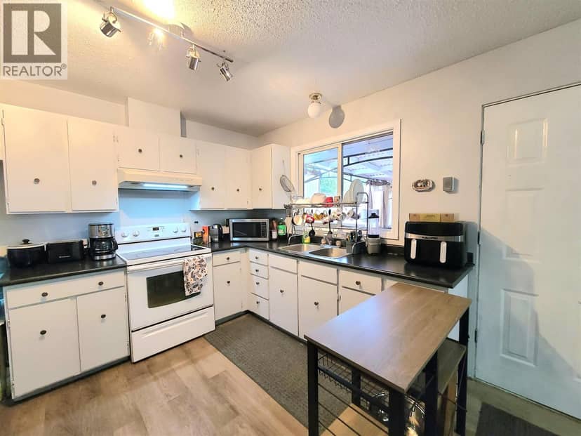 1385 MILBURN AVENUE, Prince George, photo 8
