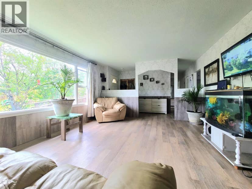 1385 MILBURN AVENUE, Prince George, photo 3