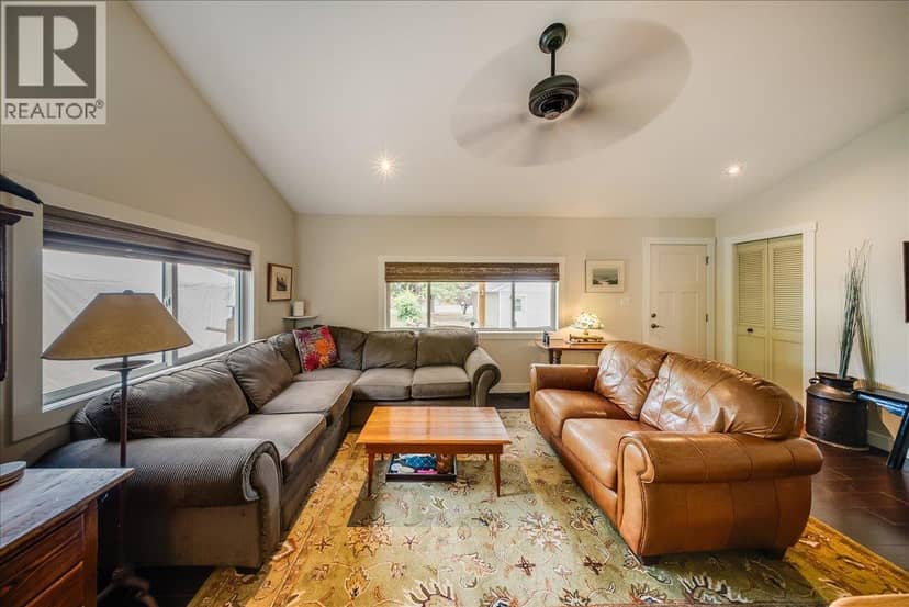 91 HOLMES Road, Christina Lake, photo 7